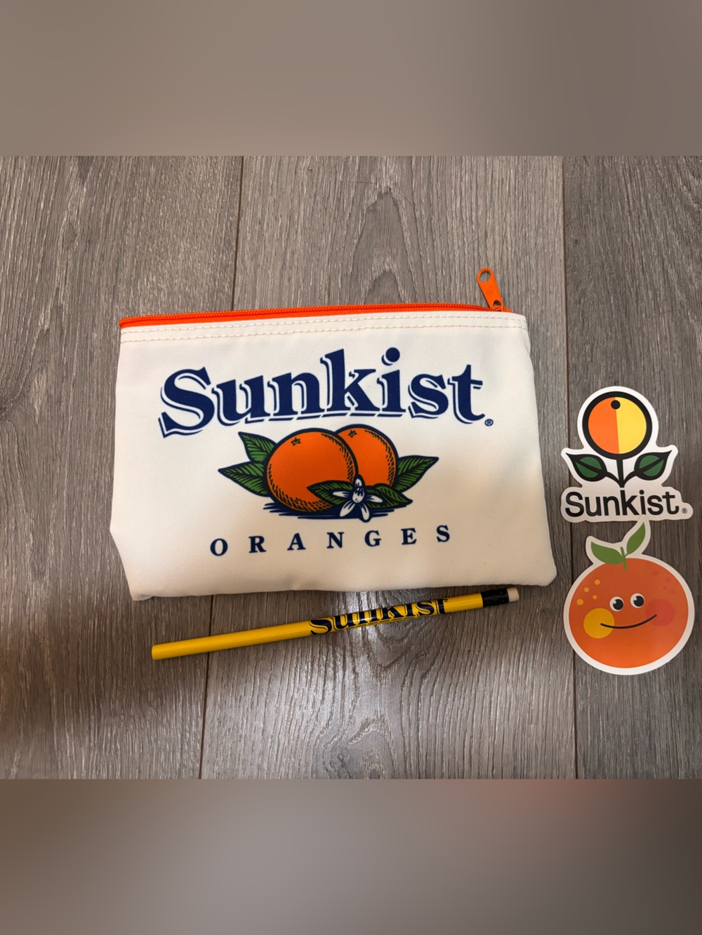 New Sunkist Oranges Pouch Set